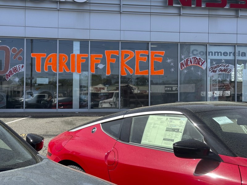 The U.S. economy is stumbling badly and that's illustrated by this desperate picture of a tarriff free sign at a New Jersey auto dealership.